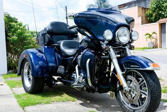 HARLEY-DAVIDSON TRI GLIDE ULTRA CLASSIC HARLEY-DAVIDSON TRI GLIDE ULTRA CLASSIC